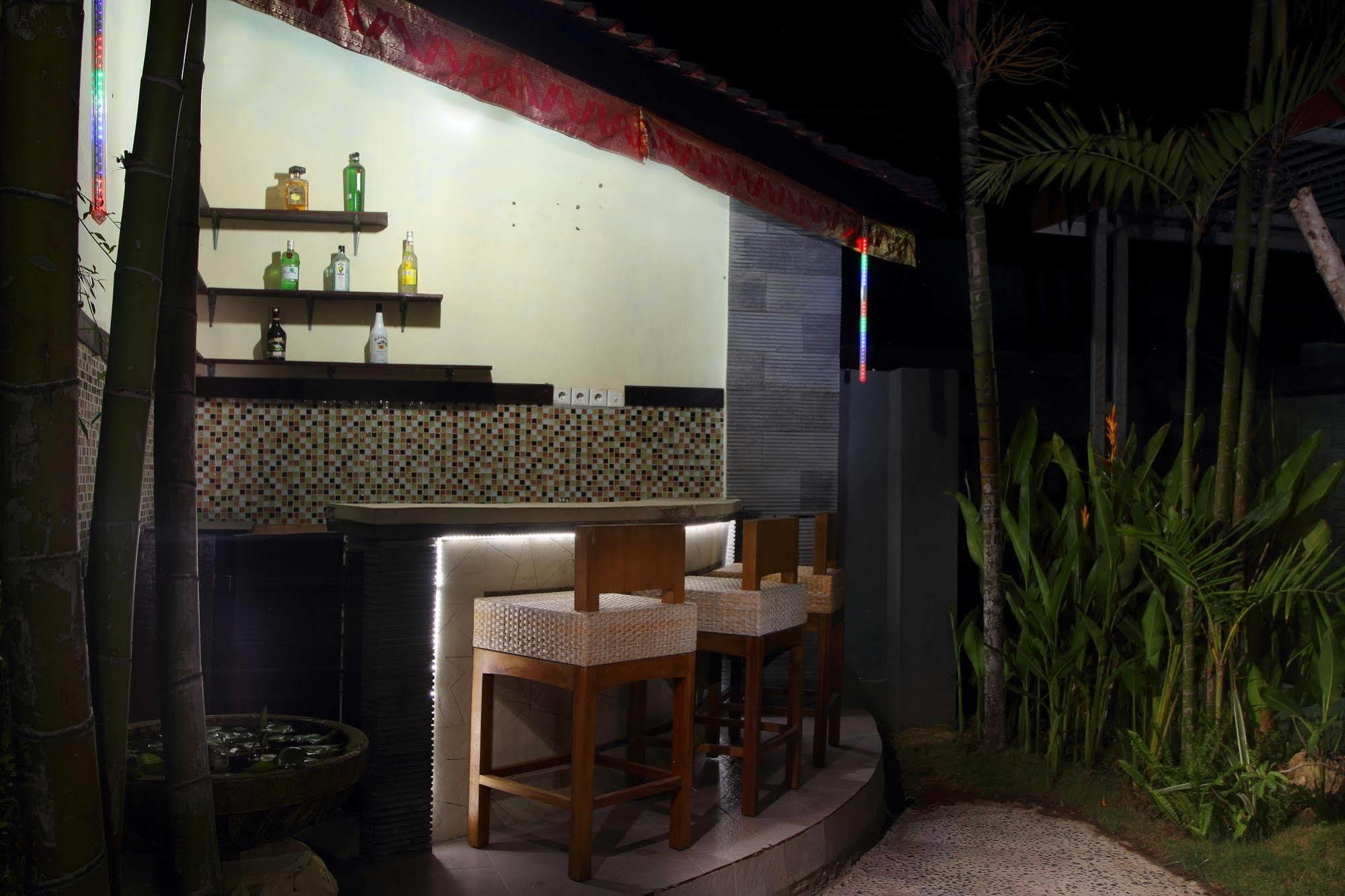 Jimbaran Lestari Hotel & Residence - Spa Exterior photo